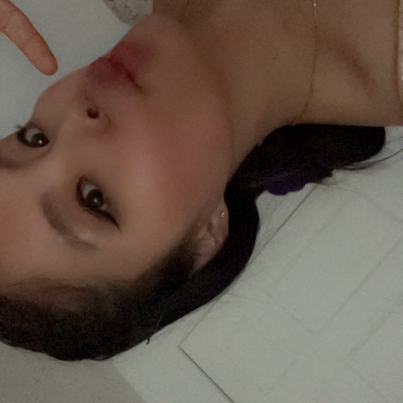 Meet your Posher, Tenzin - Picture 1 of 1